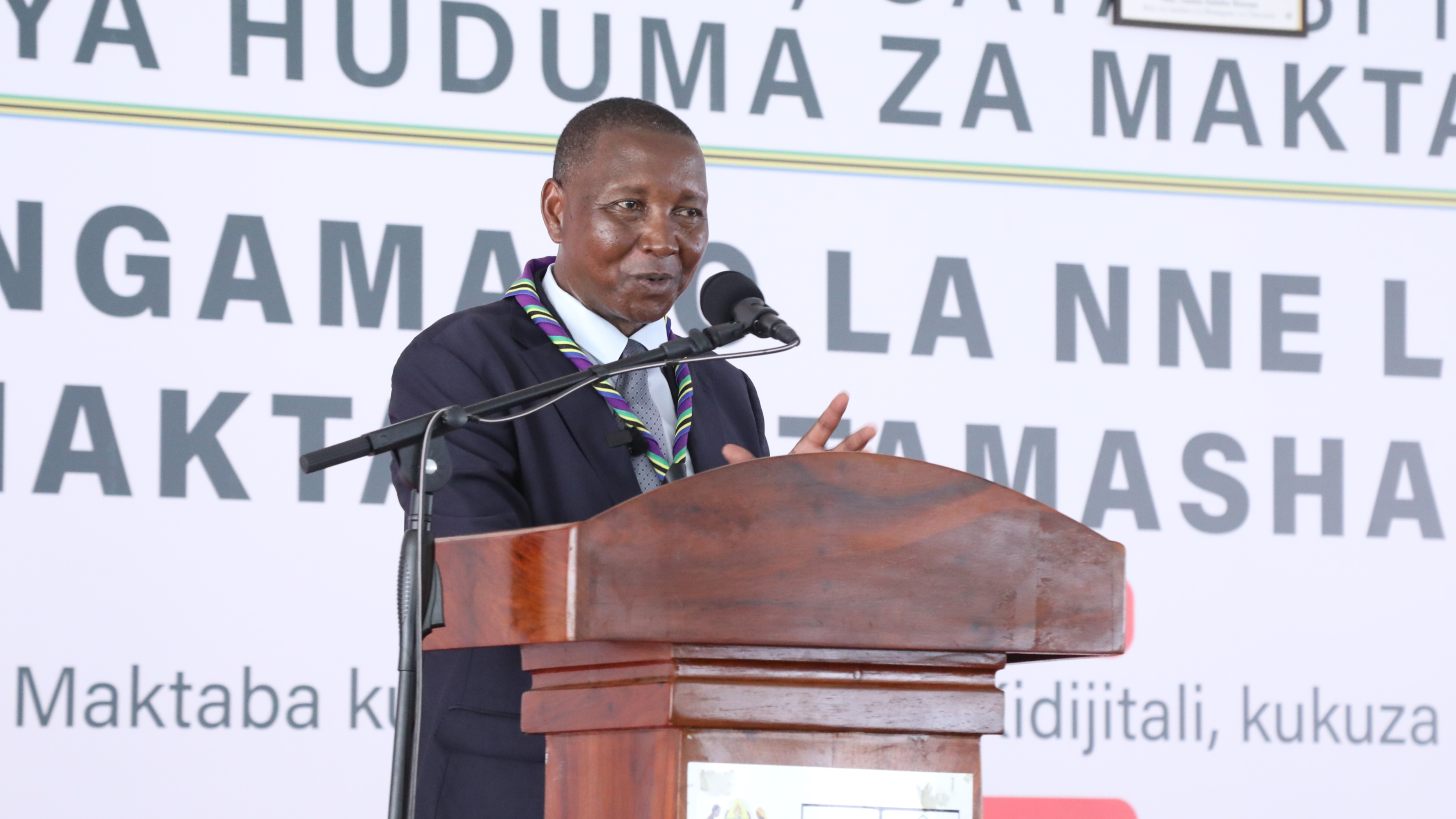 WAANDISHI BUNIFU WAASWA KUENDELEA KUWASILISHA MISWADA YAO